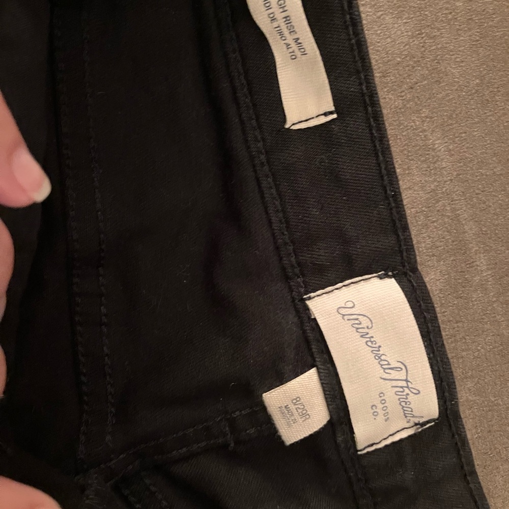 Women’s Black High Waist Midi Shorts Size 8/29R